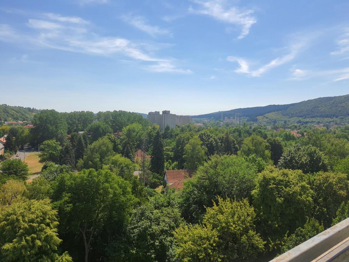 Hegyalja Apartman Mişcolţ Exterior foto